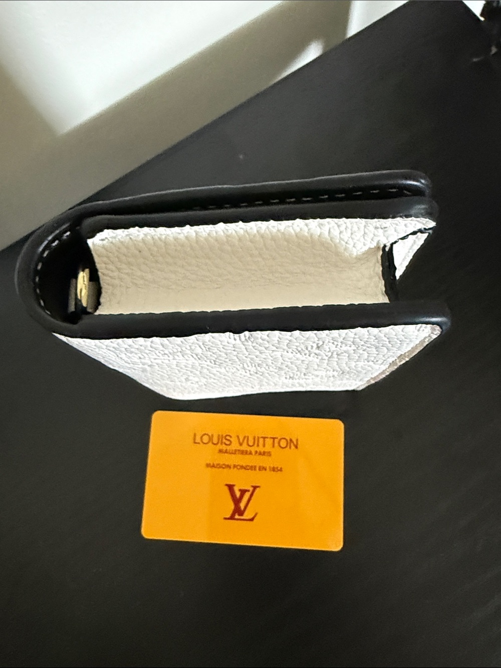 Louis Vuitton White Monogram Envelope Clutch Wallet with Gold LV logo - Picture 4 of 7